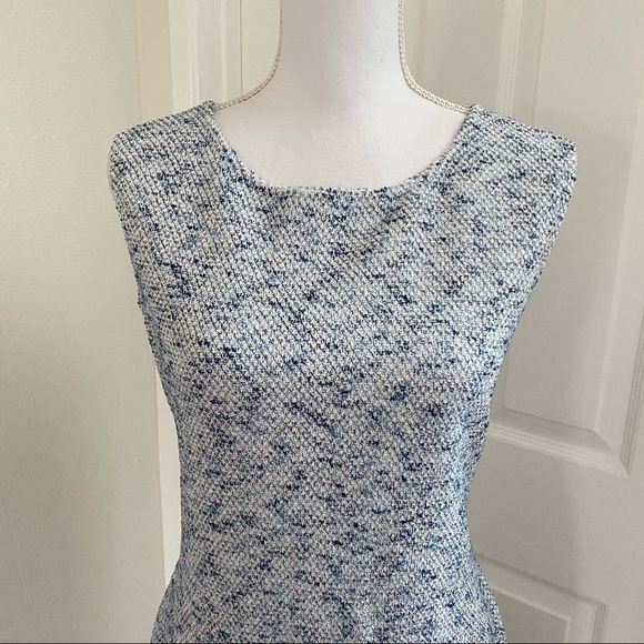 St. John Collection Nimes Tweed Sleeveless Sheath - Picture 4 of 11